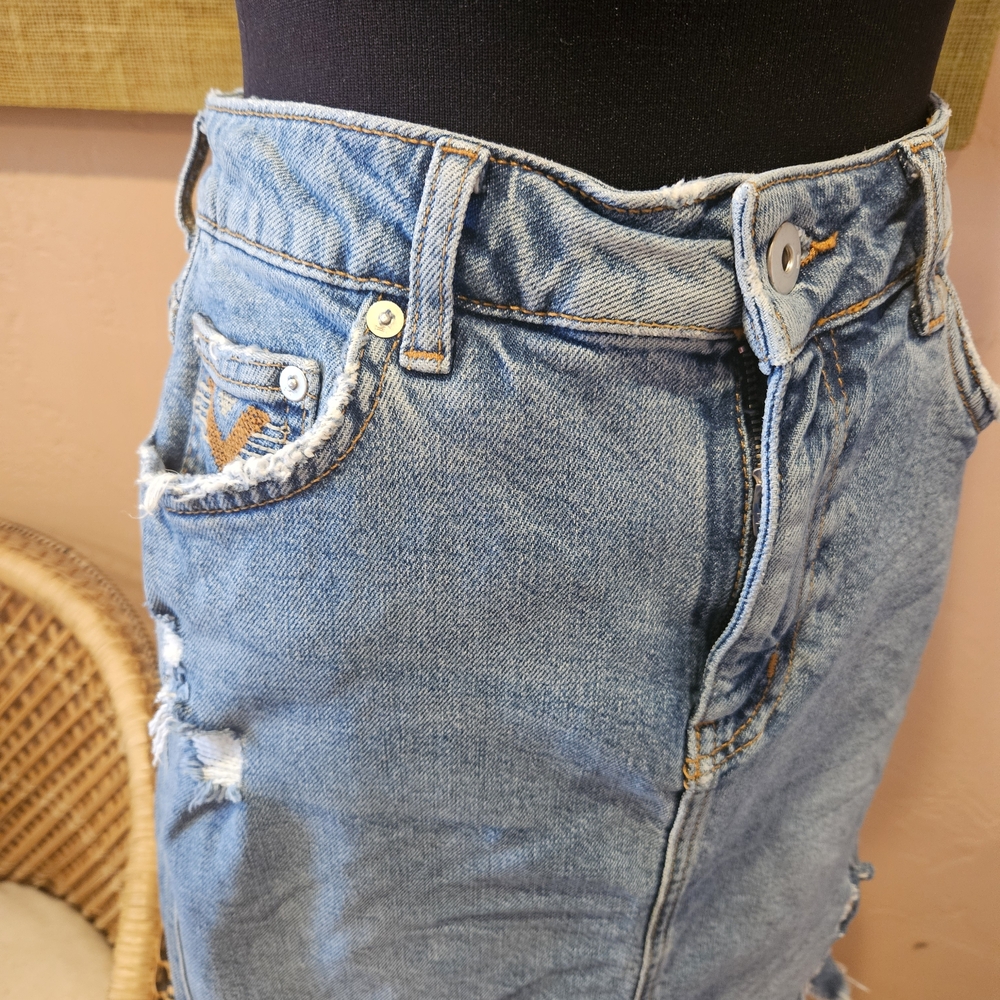 Anthropologie "Pilcro And The Letterpress" Blue Distressed Denim Mini Skirt - Picture 2 of 10